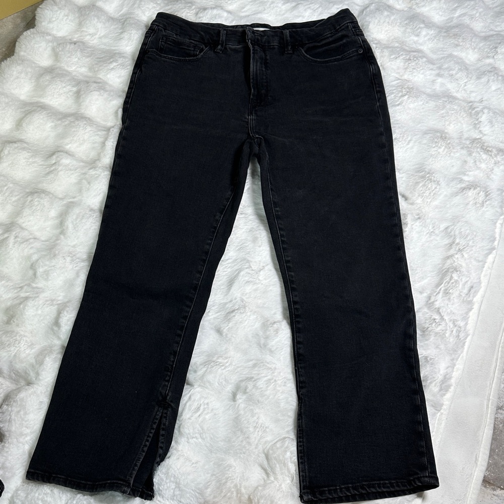 Good American Black Straight Leg Jeans